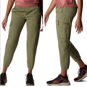 Mountain Hardwear Green Woven Jogger